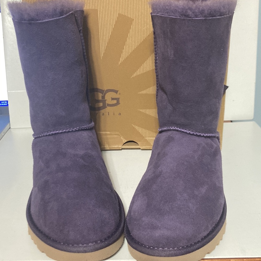 NIB. UGG Mini Bailey Bow II Fleece Lined Purple